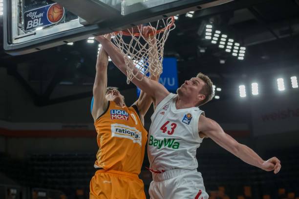 申花队的比 申花队的比