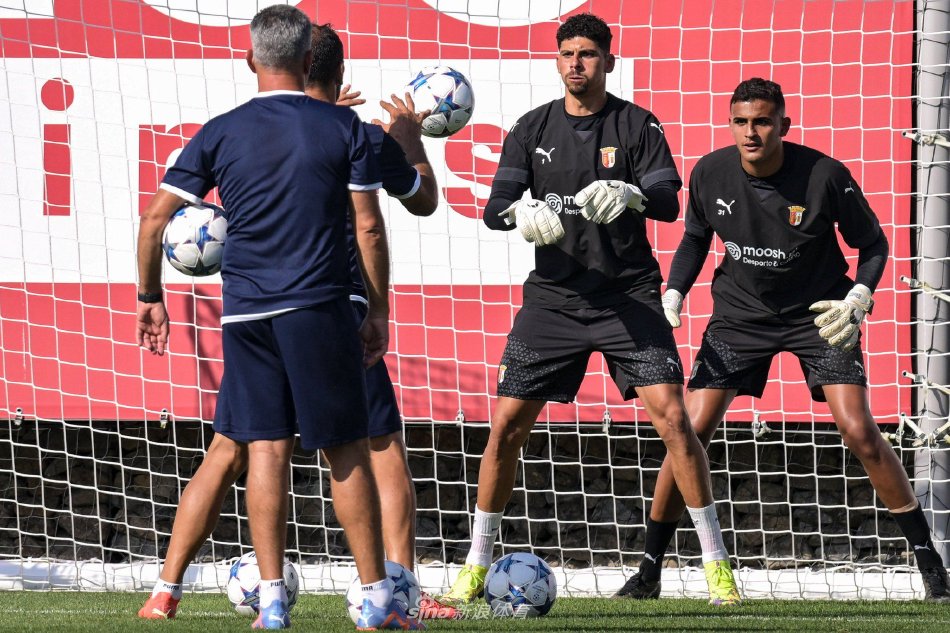 掉入类似陷 掉入类似陷